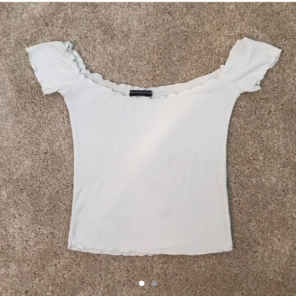 Brandy Melville off the shoulder top - Picture 1 of 2